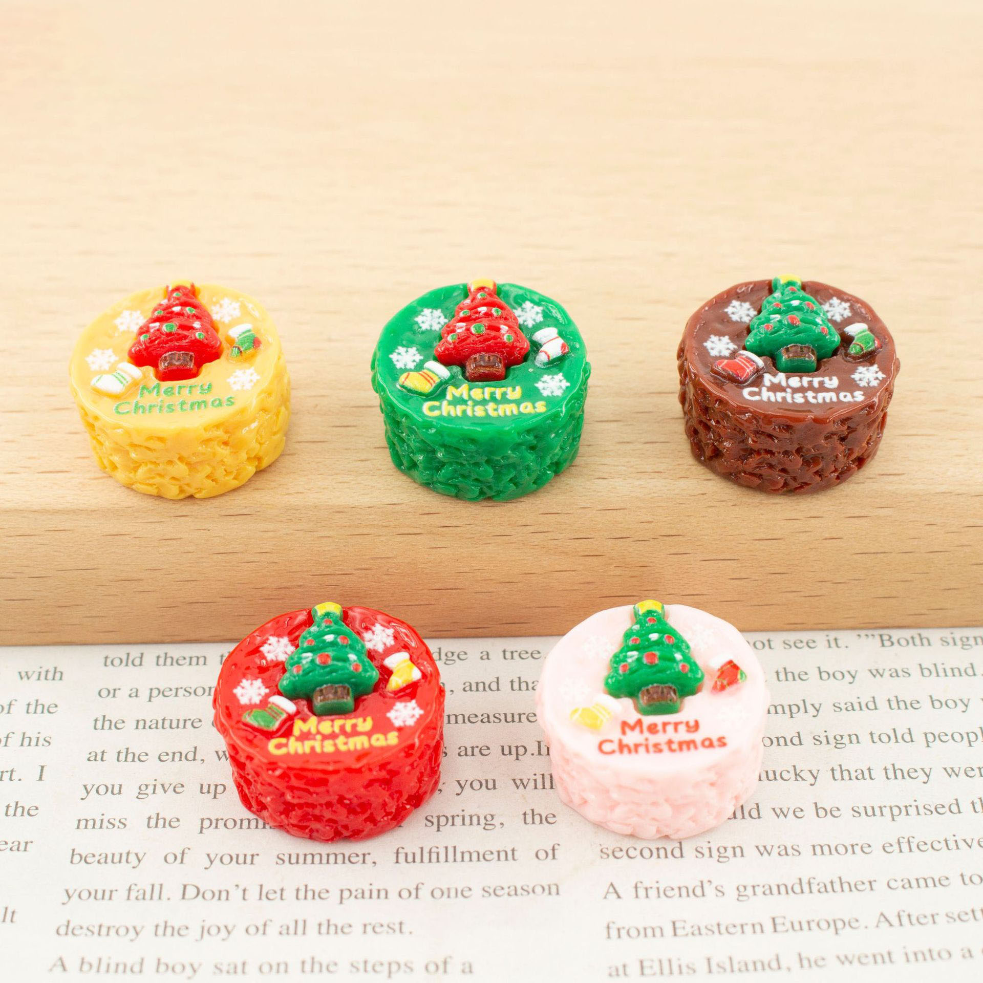 10pcs Resin imitation Christma - Jewelry Making Desk ulasan dan harga